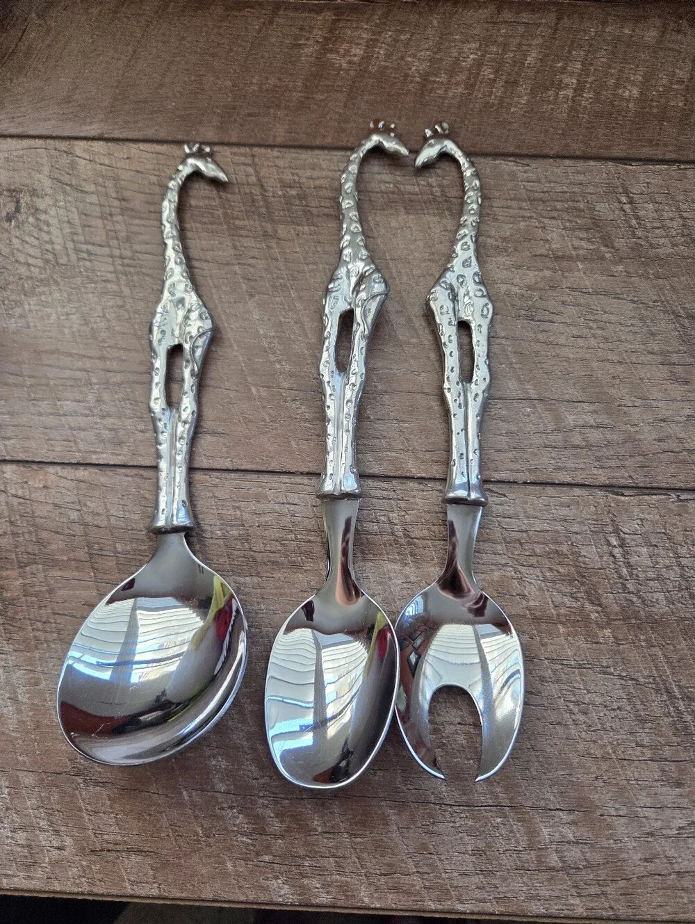 GIRAFFE SALAD SERVERS LARGE +SERVING SPOON-EARTHANGEL